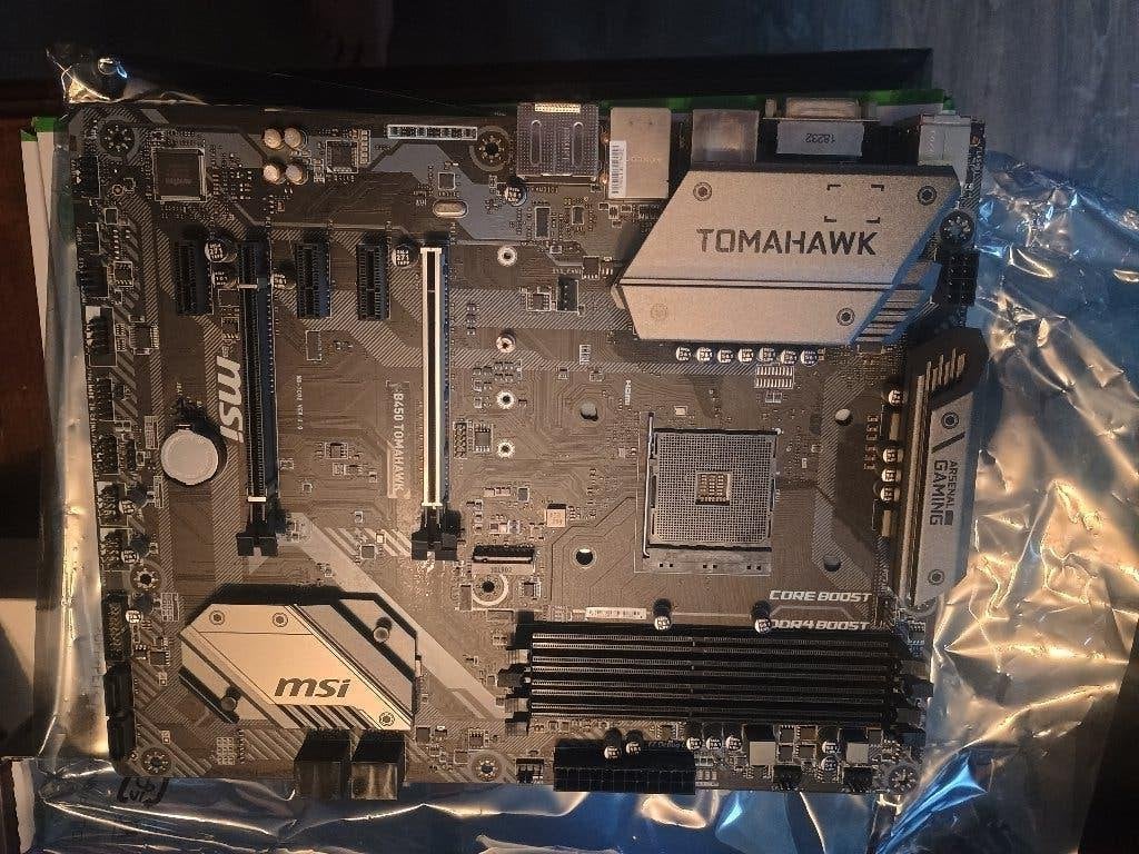 B450 Tomahawk, Computers en Software, Moederborden, Gebruikt, DDR4, Ophalen of Verzenden, Socket AM4