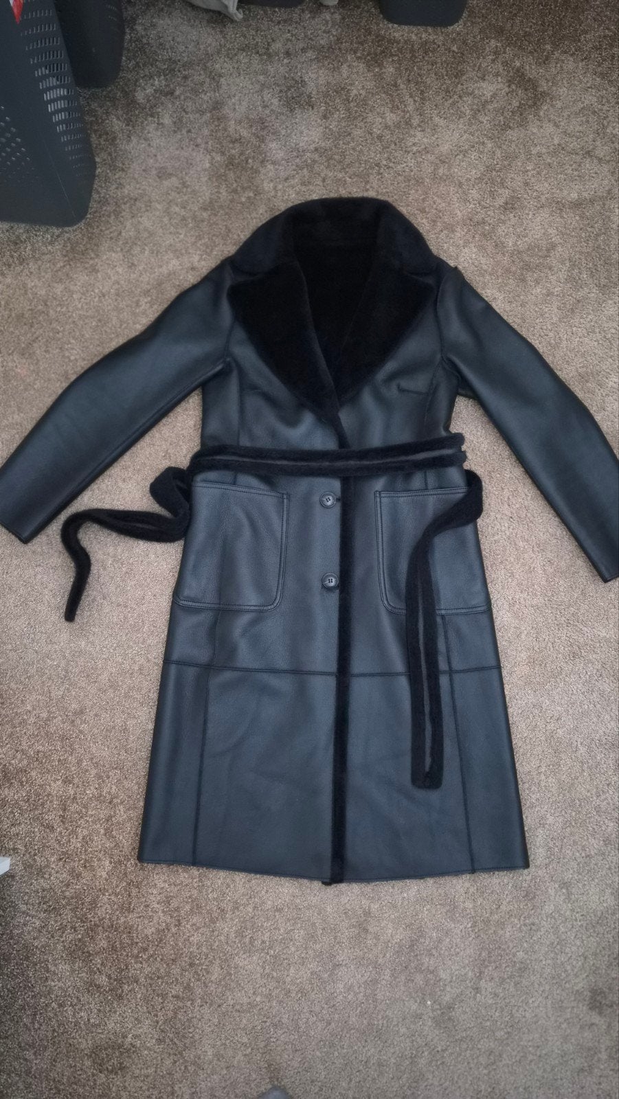 Rino & Pelle dubbelzijdige faux fur jas met riem, Zwart, Ophalen of Verzenden, Maat 36 (S), Gedragen
