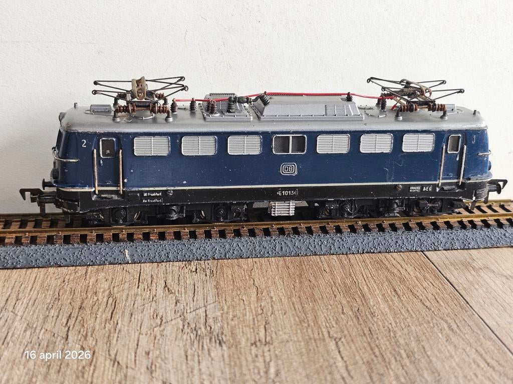 Modeltrein Ho fleischmann E-10 locomotief metaal, Ophalen of Verzenden, Gelijkstroom, Locomotief, Fleischmann