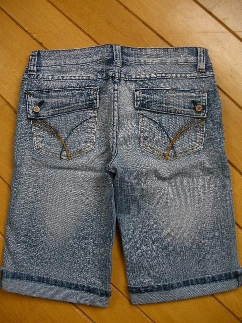 KARMA spijker bermuda maat M - nieuw -, Kleding | Dames, Spijkerbroeken en Jeans, Blauw, Nieuw, Ophalen of Verzenden, W28 - W29 (confectie 36)