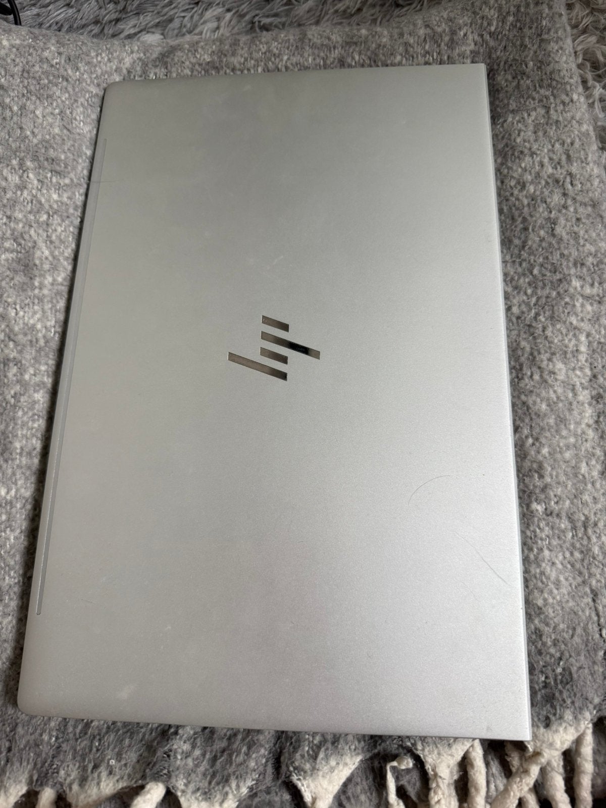 Hp laptop werkt perfect met originele oplader, Computers en Software, Windows Laptops, Ophalen of Verzenden, Zo goed als nieuw