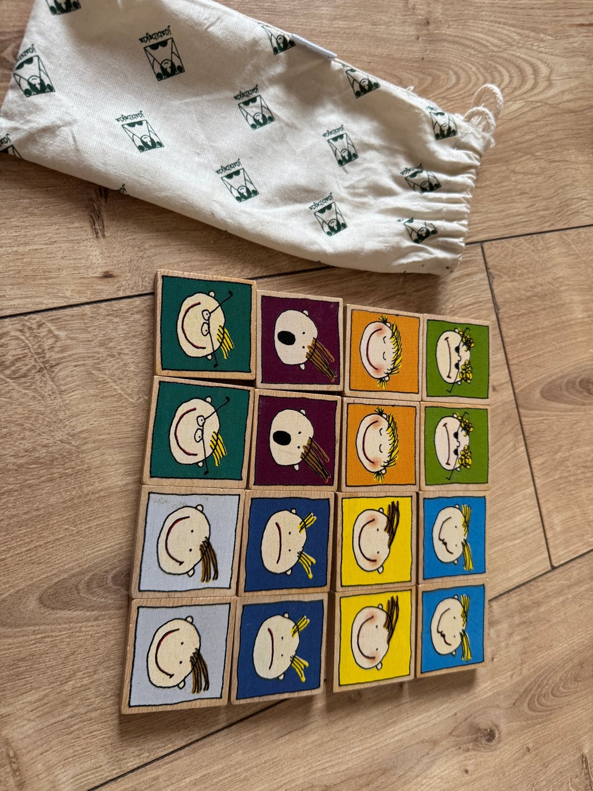 Houten memorie met zakje - Janbibejan, Ophalen of Verzenden, Zo goed als nieuw, Puzzelen