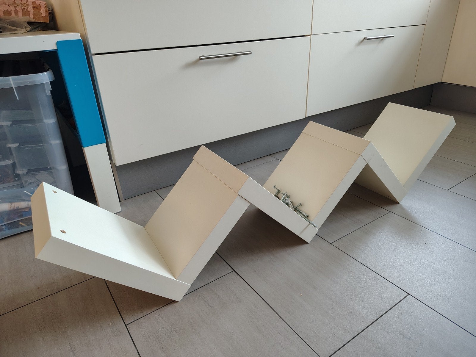 IKEA lack zigzag Boekenplank, wit, 130cm, Ophalen, Gebruikt