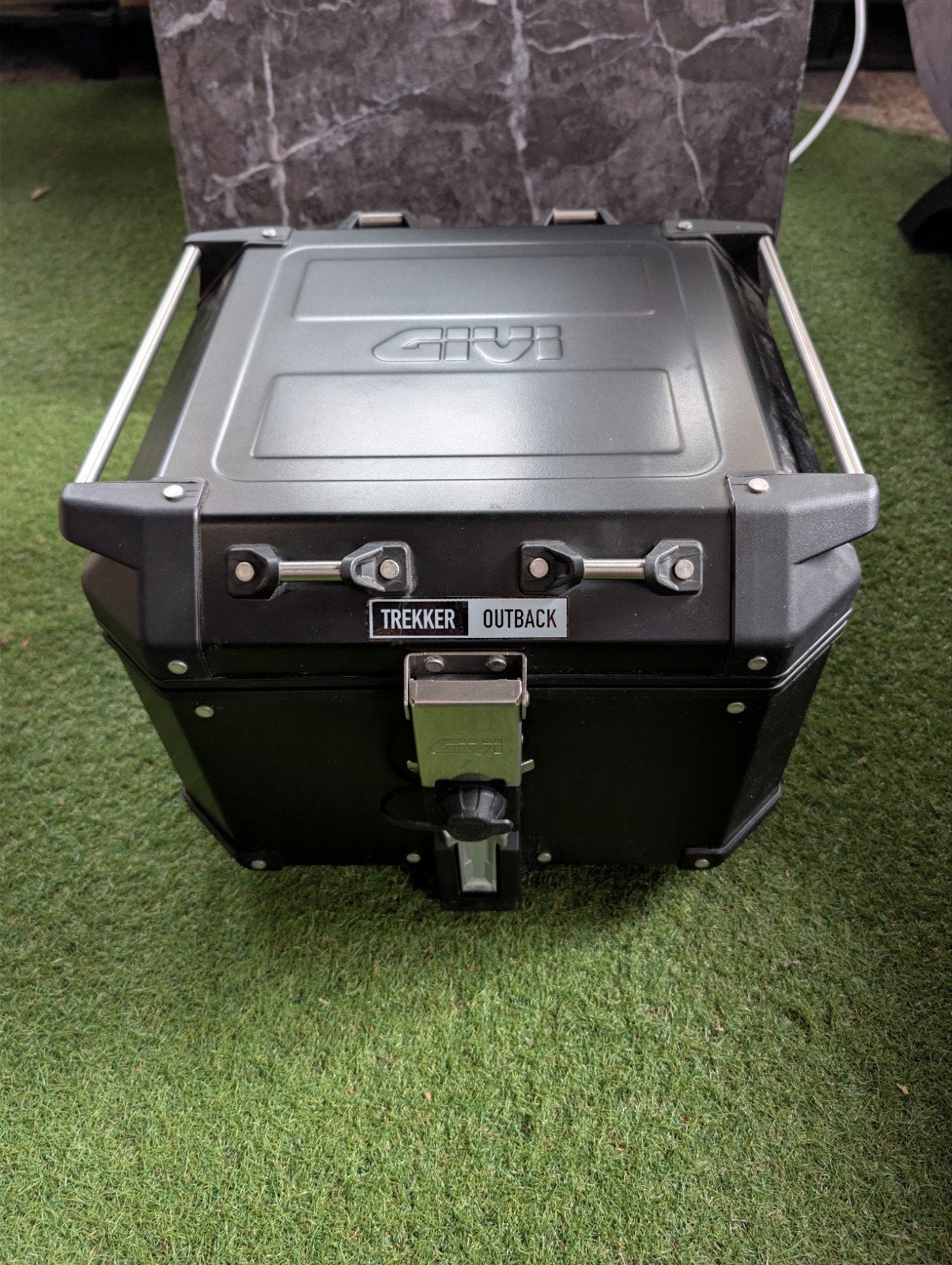 Givi Trekker Outback 42L mono key zwarte topkoffer, Motoren, Accessoires | Koffers en Tassen, Ophalen of Verzenden, Gebruikt