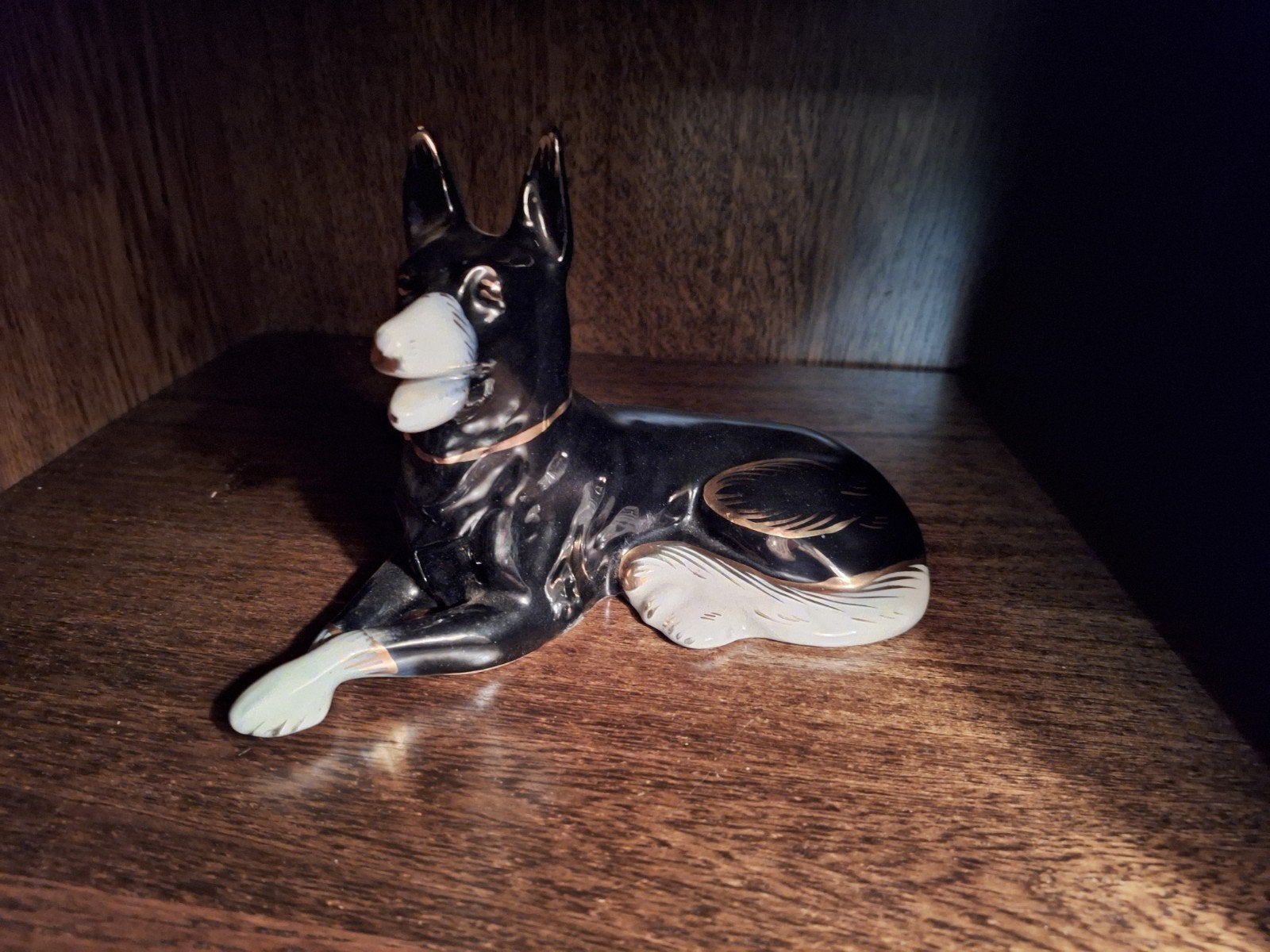 Vintage H. Bequet Quaregnon Porseleinen Hond Beeldje, Antiek en Kunst, Ophalen