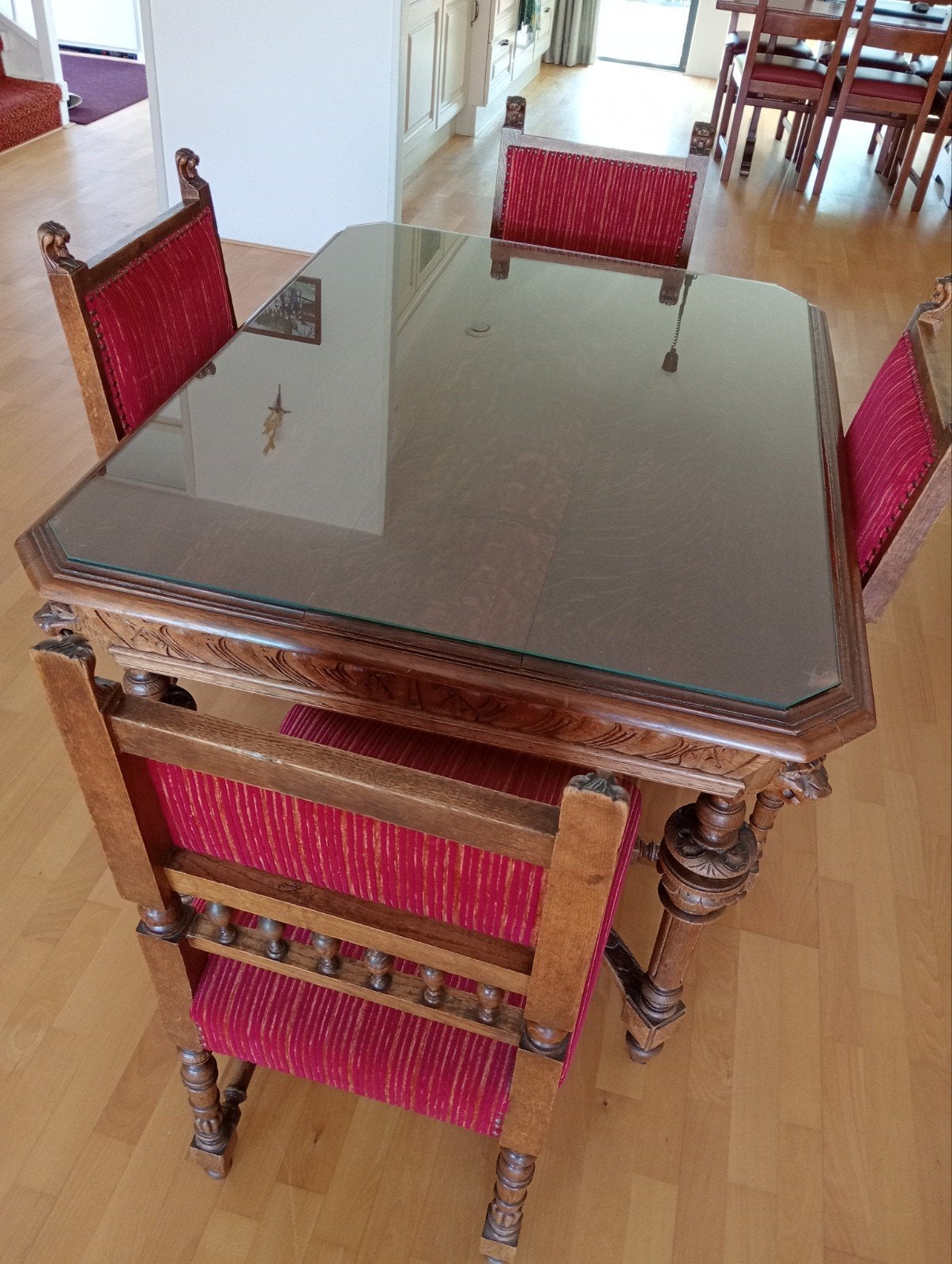 Antieke eikenhouten spiegel en tafel met stoelen, Ophalen