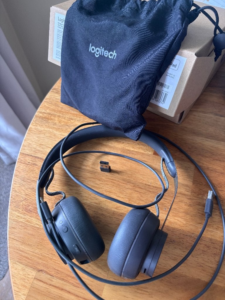 Logitech Zone Wireless headphones, Ophalen, Logitech, On-ear, Zo goed als nieuw