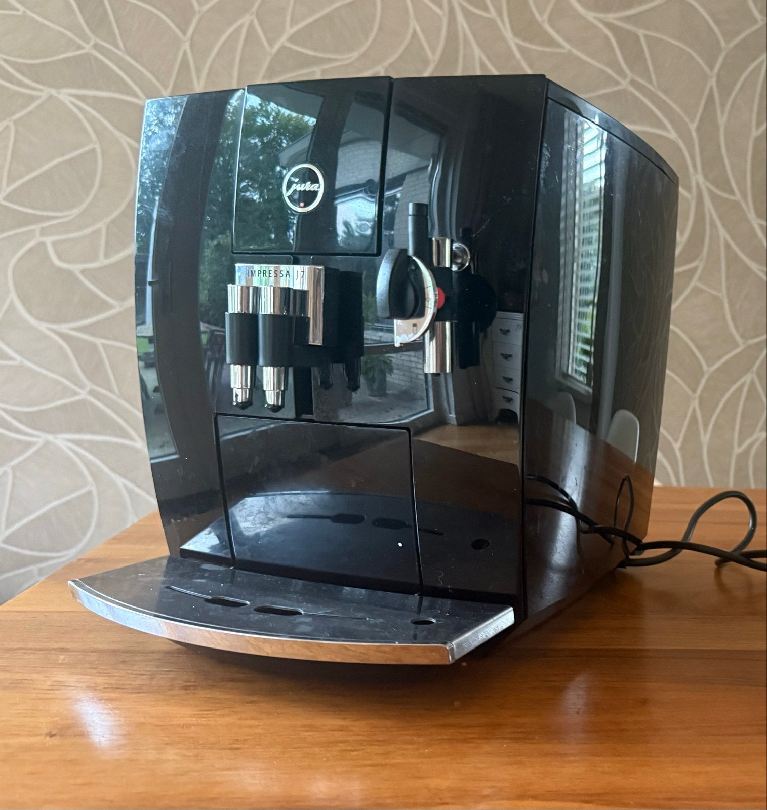 Jura J7 Impressa volautomatische koffiemachine, Afneembaar waterreservoir, Gebruikt, 10 kopjes of meer, Koffiemachine