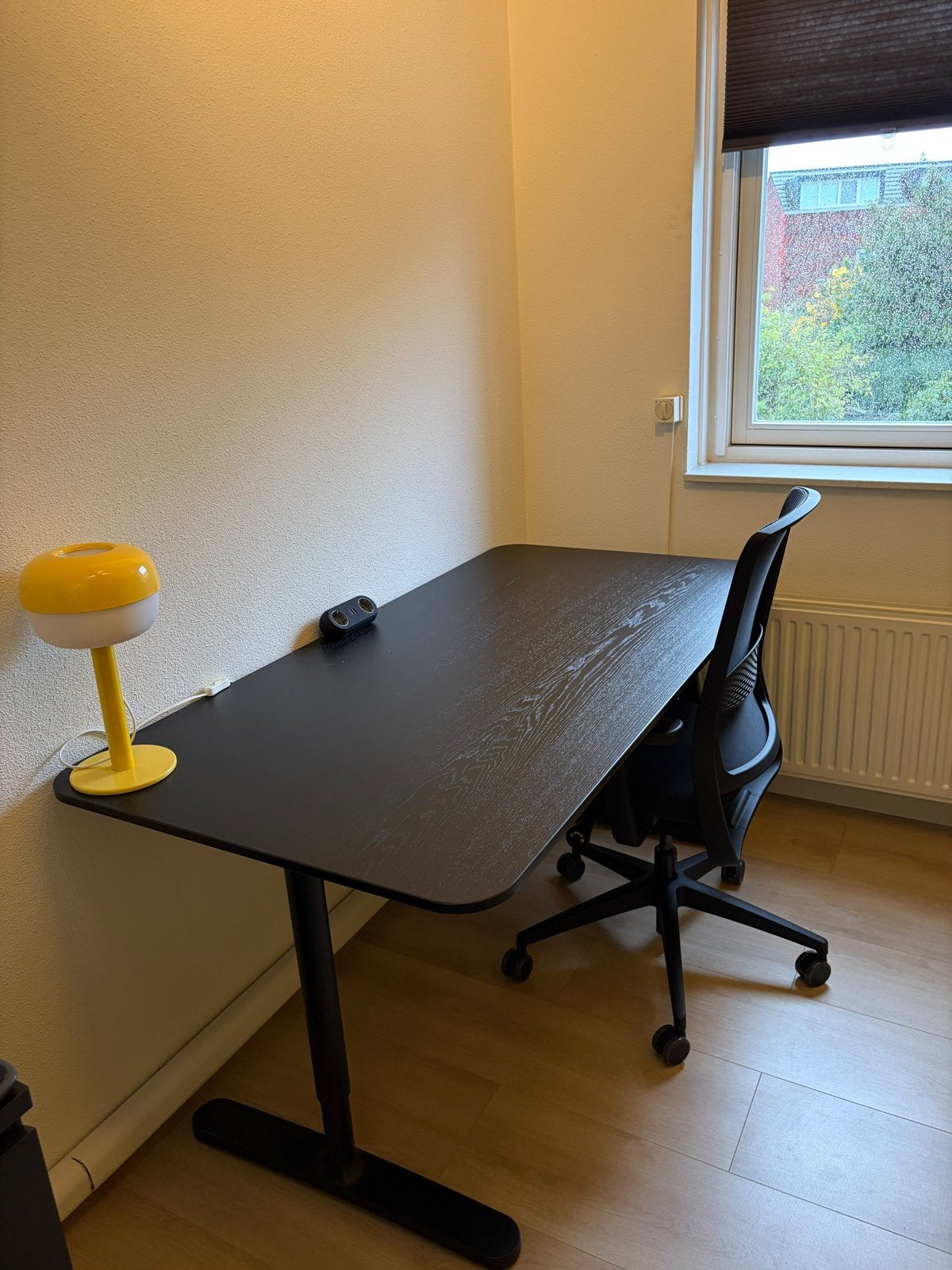 Bureau IKEA Bekant, Ophalen, Zwart, Hout, Zo goed als nieuw