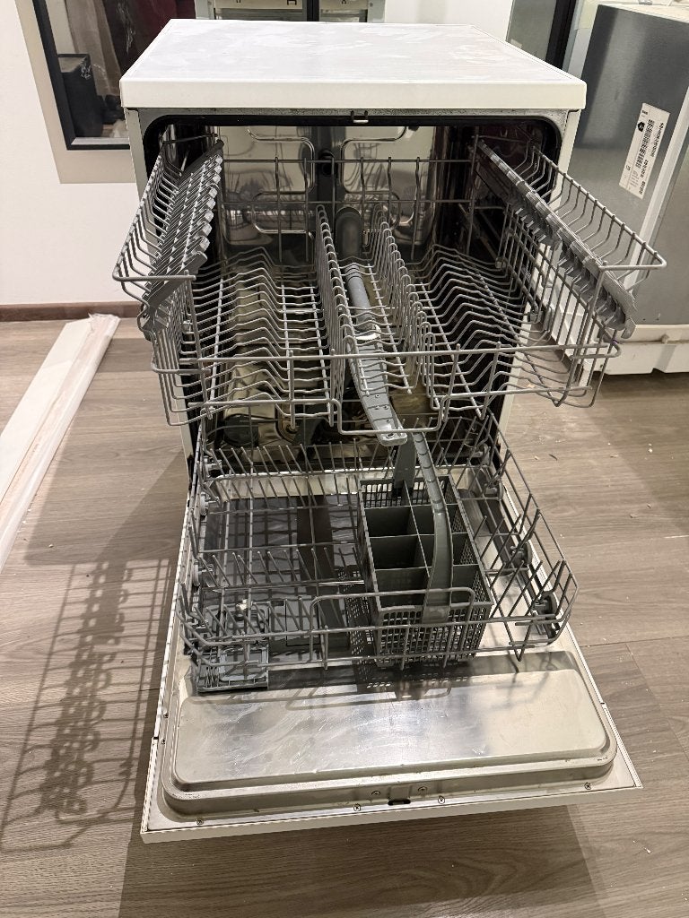 Vaatwasmachine AEG, Ophalen of Verzenden, Gebruikt, Vrijstaand, Minder dan 85 cm