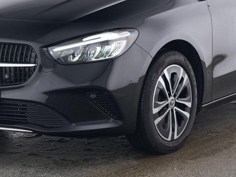 Mercedes-Benz B-Klasse B 250 e Luxury Line | Winterpakket |, Auto's, Gebruikt, Zwart, 4 cilinders, 1650 kg