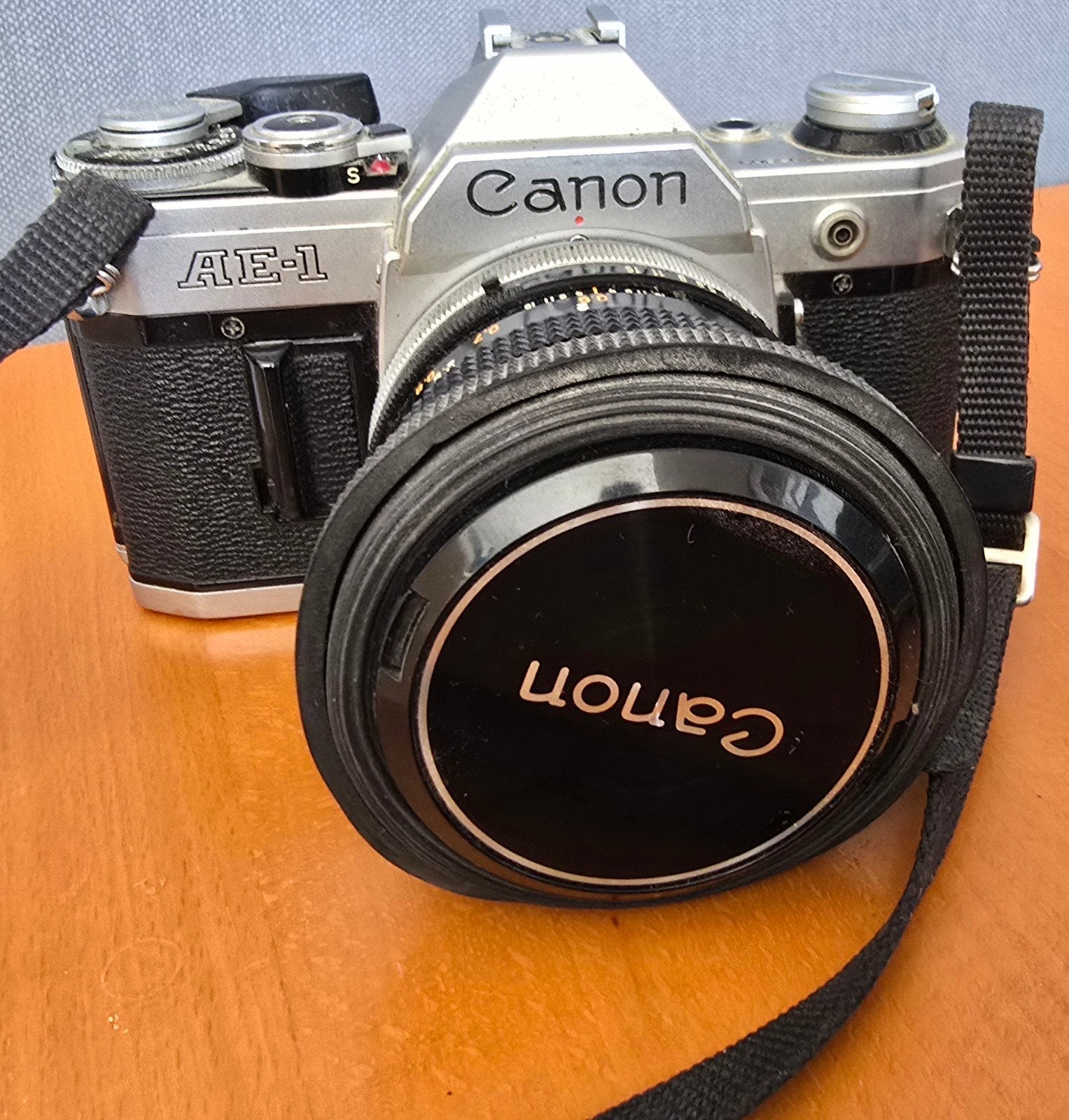 Canon AE-1 Analoge Spiegelreflexcamera met Accessoires, Ophalen