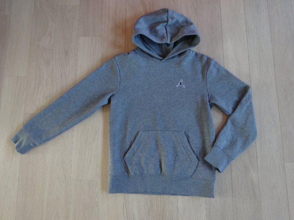 Jordan Air hoodie mt 134-146, Ophalen of Verzenden, Zo goed als nieuw, Jongen, Trui of Vest