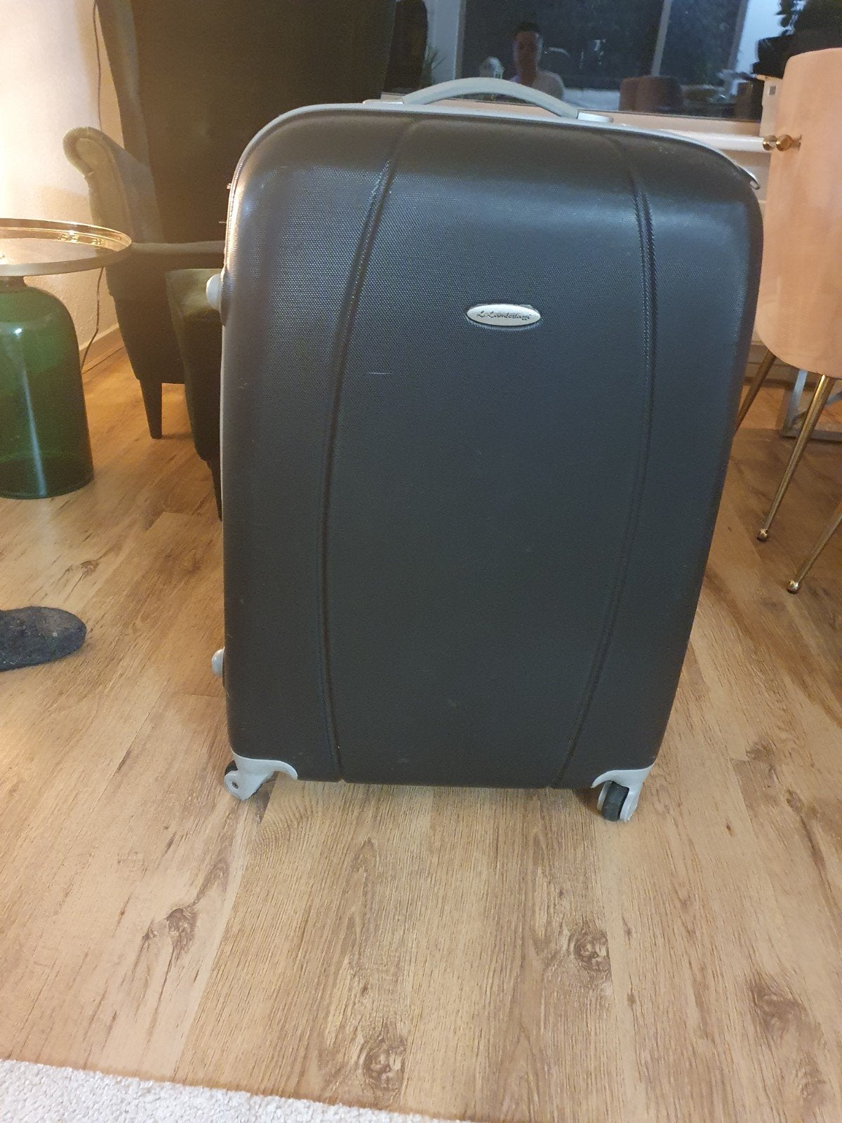 Handige reiskoffer met wieltjes en uitschuifbare handgreep, Wieltjes, Gebruikt, 50 tot 60 cm, Hard kunststof