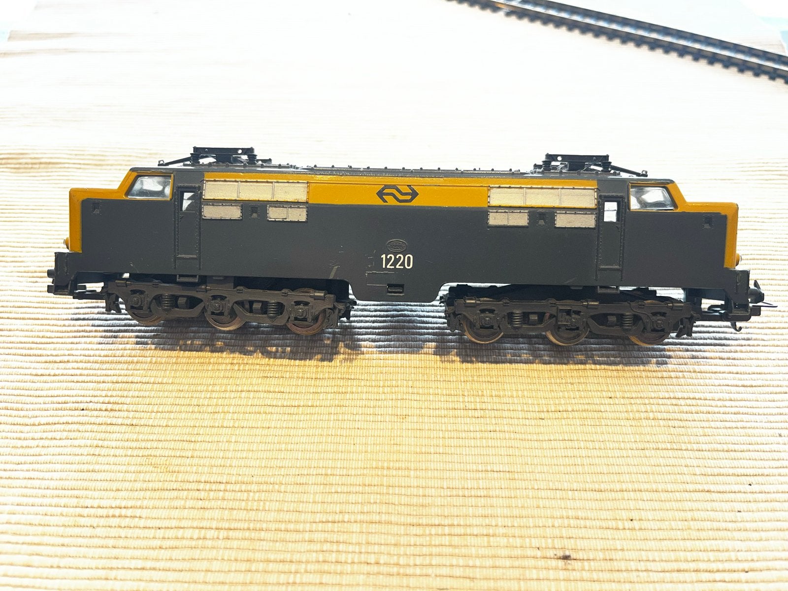 Lima NS Locomotief 1220 Gelijkstroom, Hobby en Vrije tijd, Gebruikt, Ophalen of Verzenden, NS, Lima