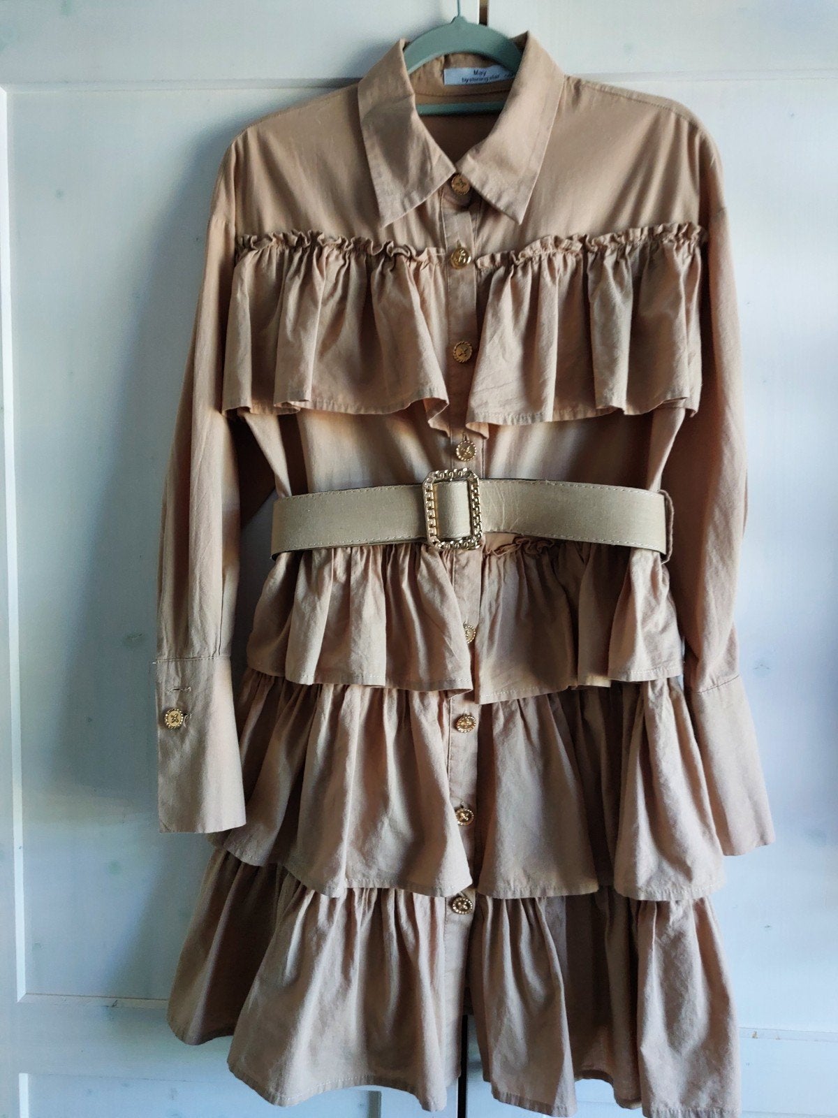 May by shining star Jurk zand maat S ZGAN, Kleding | Dames, Jurken, Maat 38/40 (M), Beige, Ophalen of Verzenden, Zo goed als nieuw