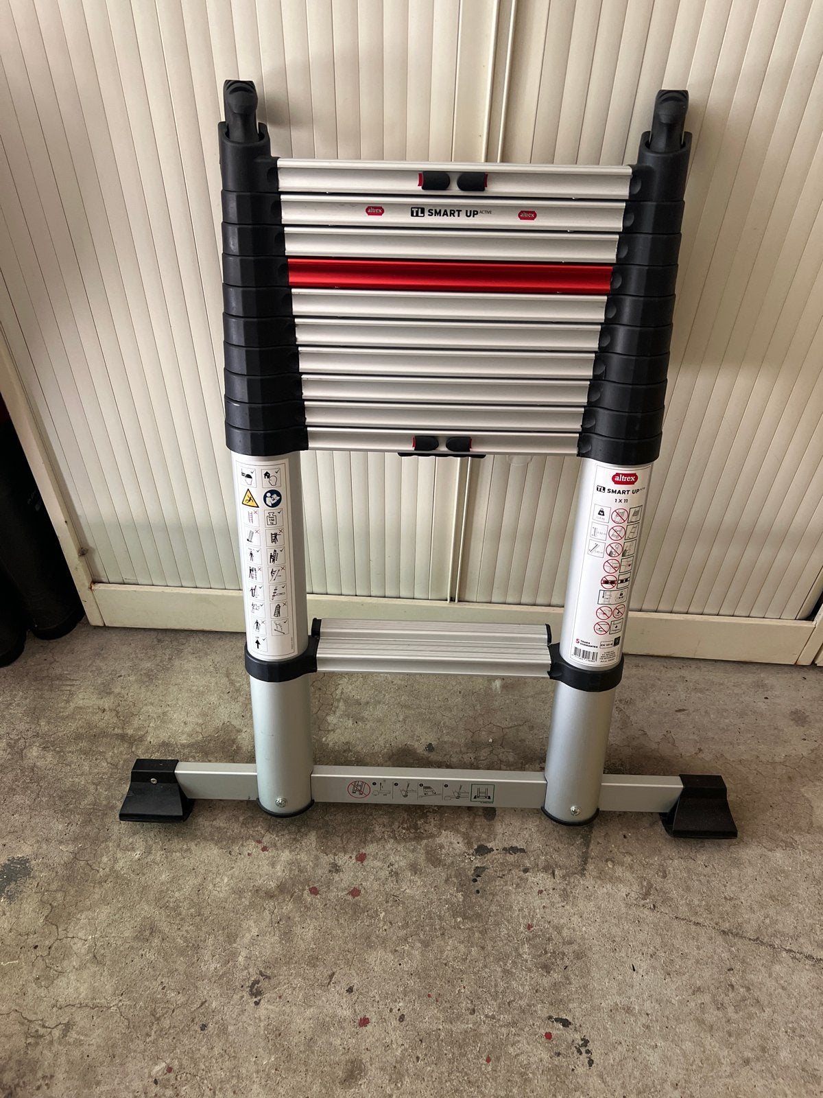 Altrex TL Smart Up Active Telescopische Ladder 1x11, Doe-het-zelf en Verbouw, Ladders en Trappen, Ophalen, Zo goed als nieuw, Ladder