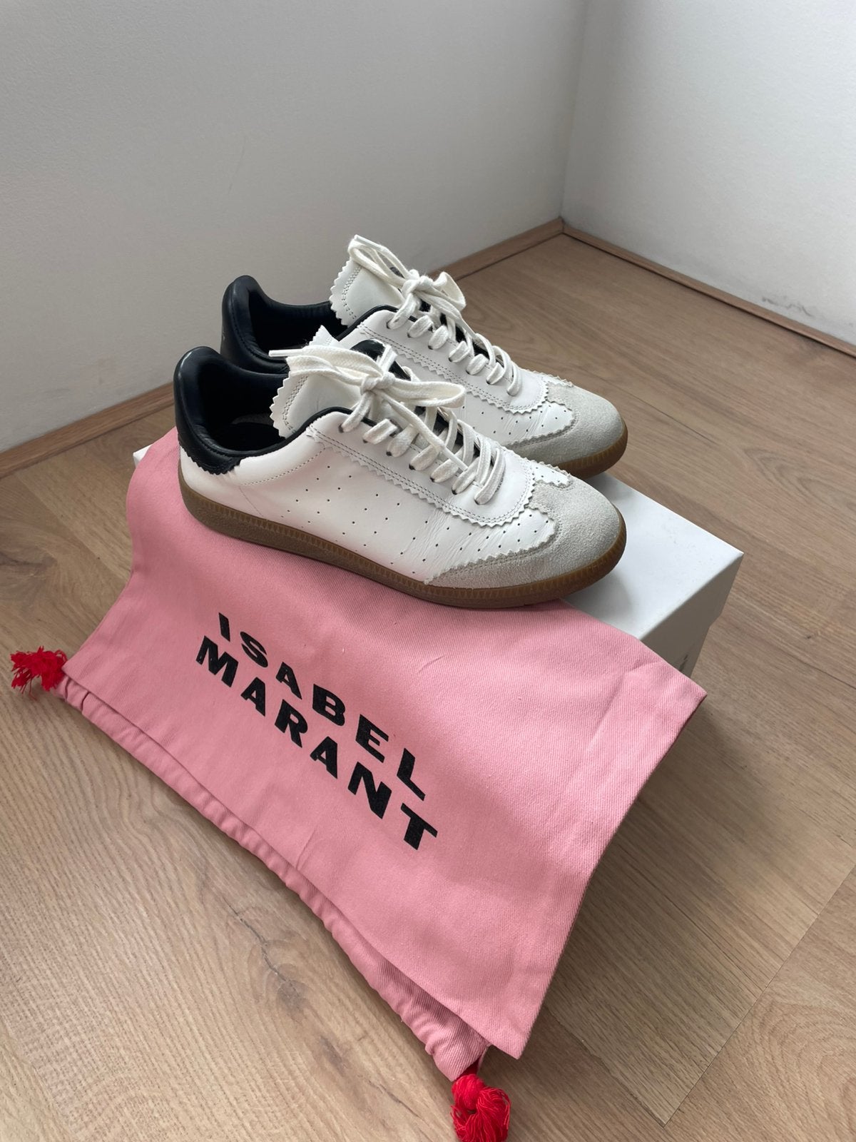 Isabel Marant Bryce maat 37, Kleding | Dames, Verzenden, Wit, Sneakers of Gympen, Zo goed als nieuw