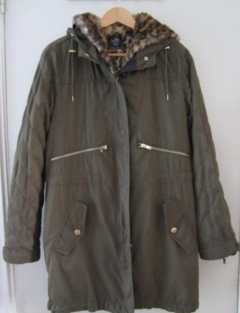 Mooie gevoerde winterjas van clockhouse voor vrouw maat M,, Kleding | Dames, Jassen | Winter, Ophalen of Verzenden, Zo goed als nieuw