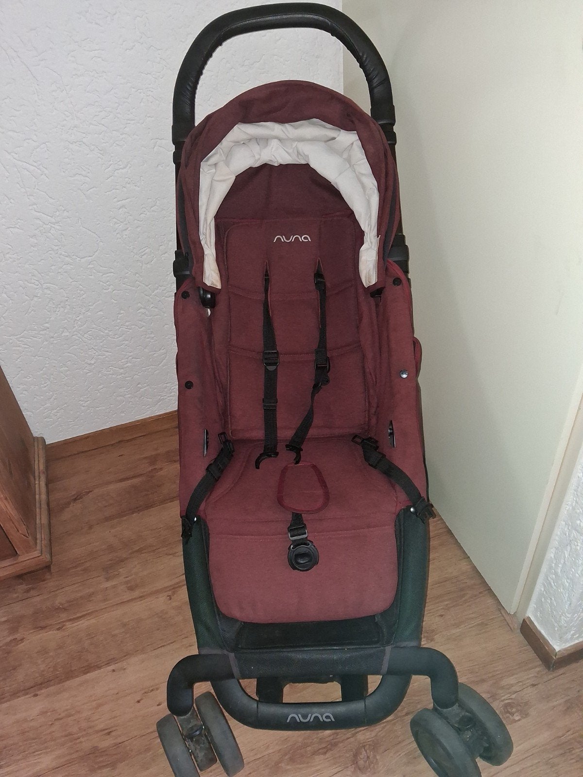 Nuna Pepp Next Buggy - Compact en Comfortabel, Kinderen en Baby's, Ophalen, Zo goed als nieuw, Overige merken, Regenhoes