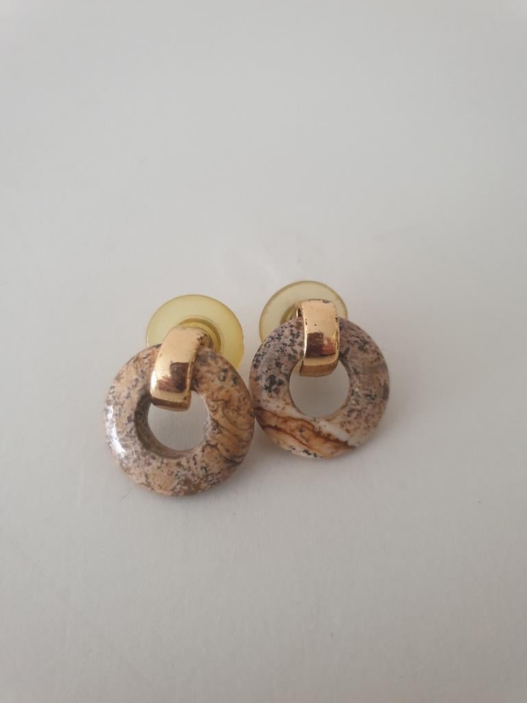 (M) Oorstekers Woestijn Jaspis donuts. Ø 1,7 cm. Bruin., Sieraden, Tassen en Uiterlijk, Edelstenen, Gebruikt, Ophalen of Verzenden