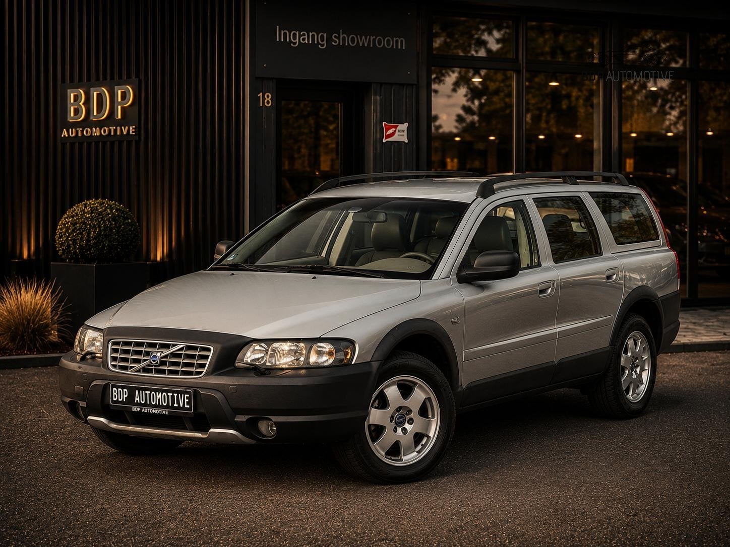 Volvo XC70 Cross Country 2.4 T Geartr Comf Automaat | Mooie, Auto's, Volvo, Stof, XC70, Beige, Origineel Nederlands
