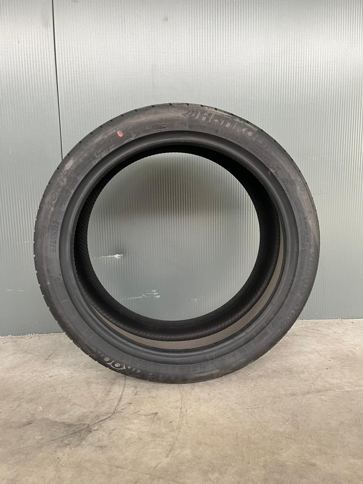 Hankook Ventus S1 evo3 235/40R19; zomerband, -, -, Nieuw, 235 mm