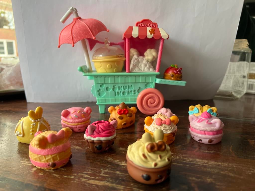Num Noms speelset met diverse figuurtjes, Ophalen of Verzenden, Gebruikt, Meisje