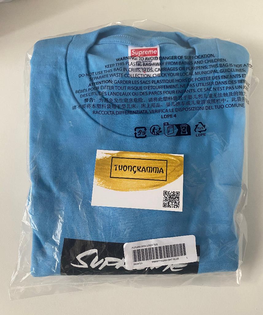Supreme x Futura Box Logo Tee | L, Maat 52/54 (L), Nieuw, Supreme, Verzenden