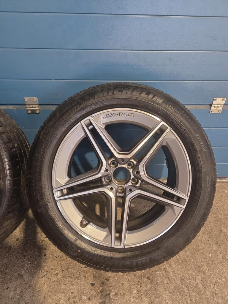 Originele Mercedes GLC AMG 19 Inch Breedset met Zomerbanden, Auto-onderdelen, Banden en Velgen, Gebruikt, Banden en Velgen, 235 mm