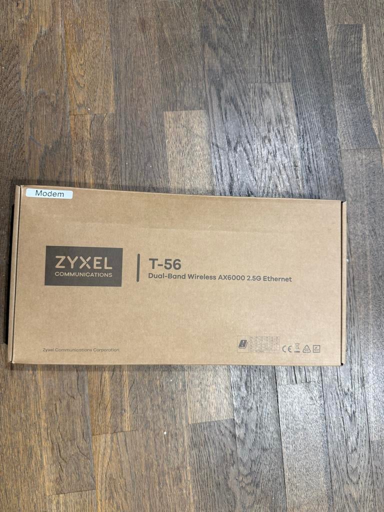 Zyxl T-56 router, Computers en Software, Routers en Modems, Ophalen, Zo goed als nieuw, Router met modem