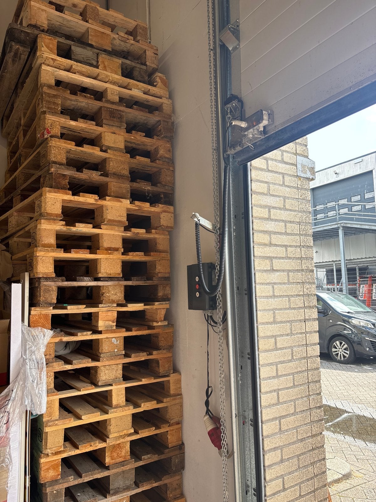 Euro pallets - +100 stuks - Bulk of per stuk te koop, Ophalen of Verzenden, Zo goed als nieuw