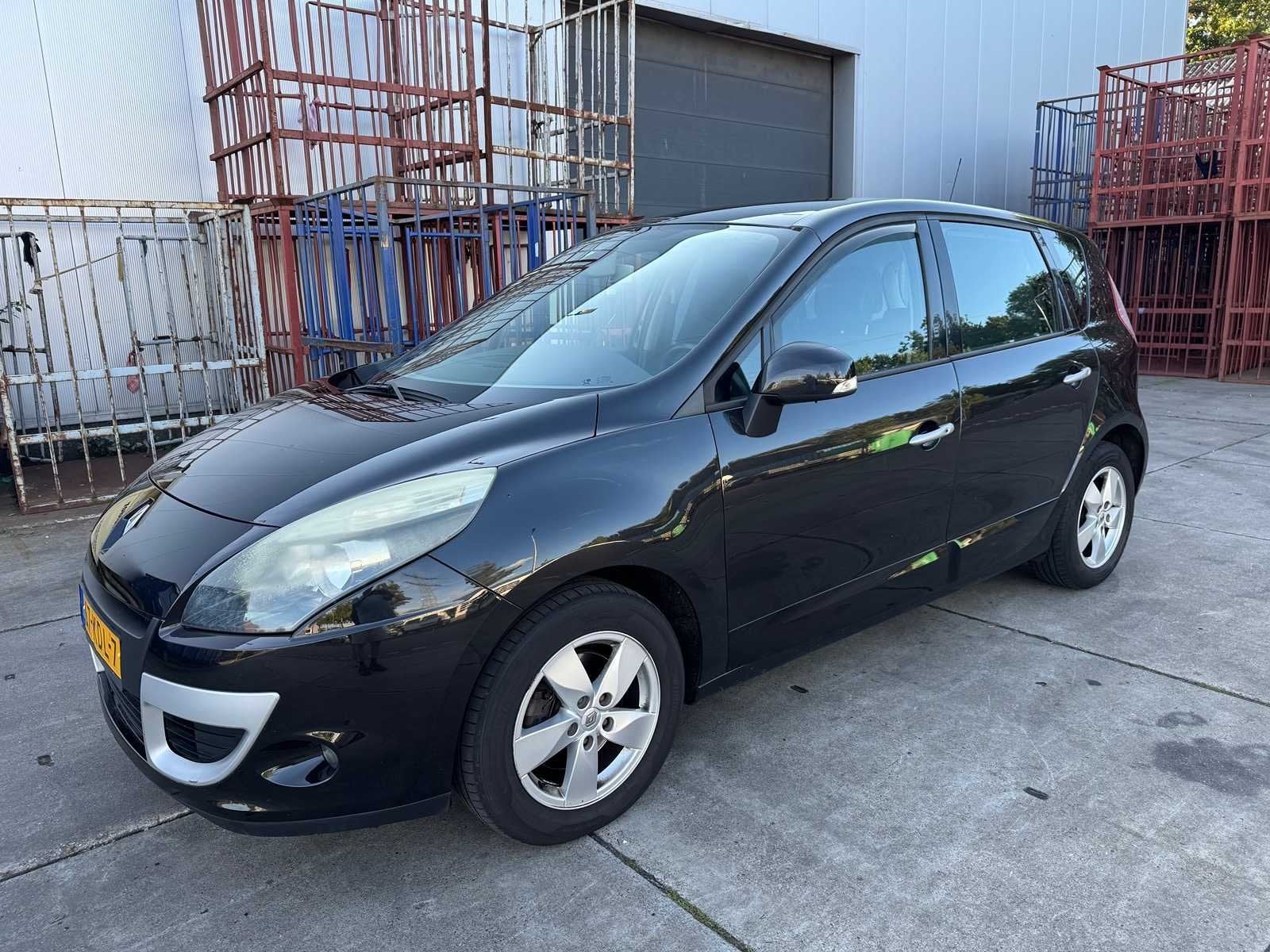 Renault Scénic 1.4 TCE Dynamique, 67-KDL-7^, Voorwielaandrijving, Euro 5, Gebruikt, 1295 kg