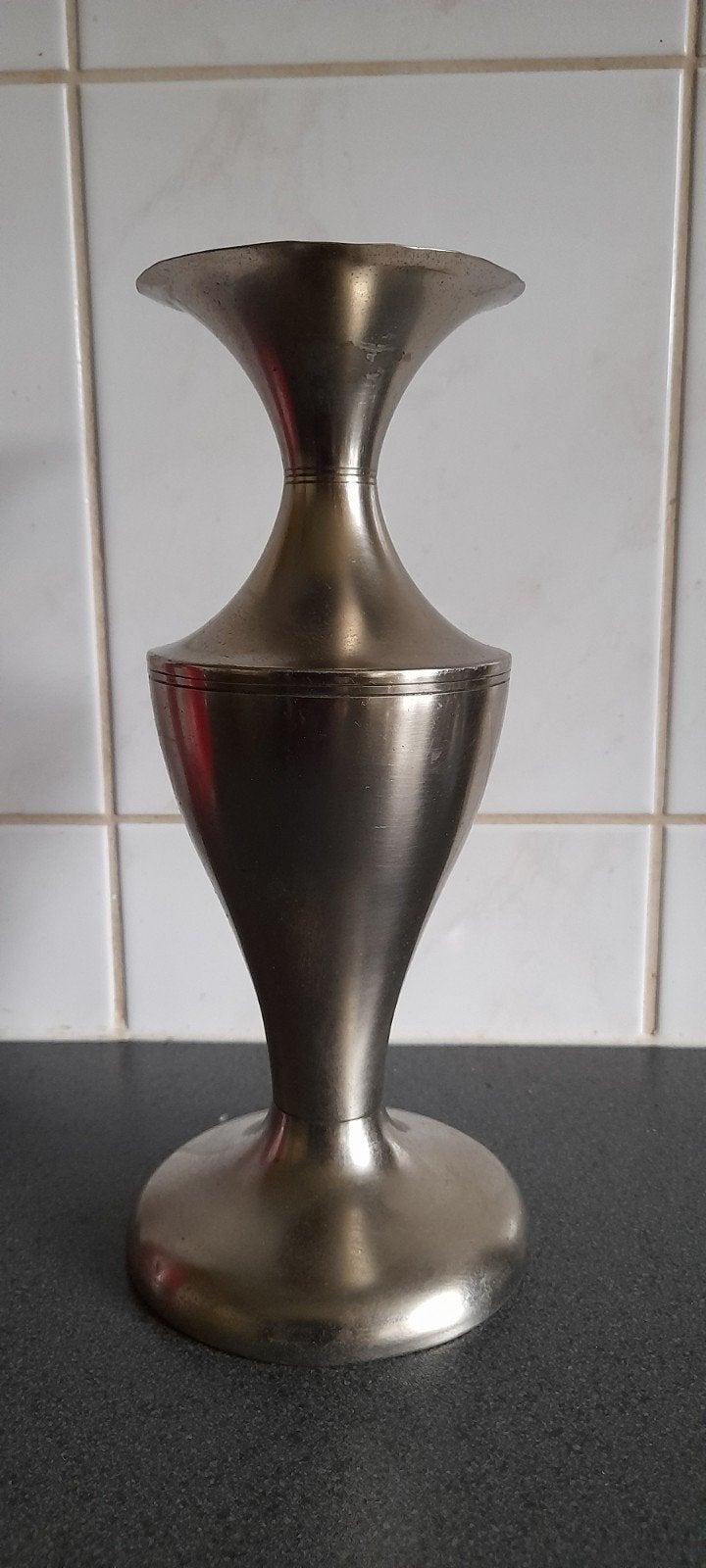 Metalen Vaas. Rembrandt Tiel., Ophalen