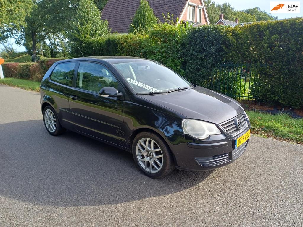 Volkswagen Polo 1.4-16V Turijn, Auto's, Volkswagen, Stof, Gebruikt, Zwart, 4 cilinders