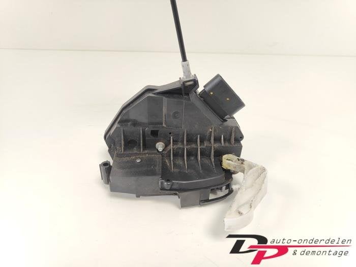 Deurslot Mechaniek 4Deurs rechts-voor van een Ford Fiesta, Gebruikt, -, -, Ophalen of Verzenden