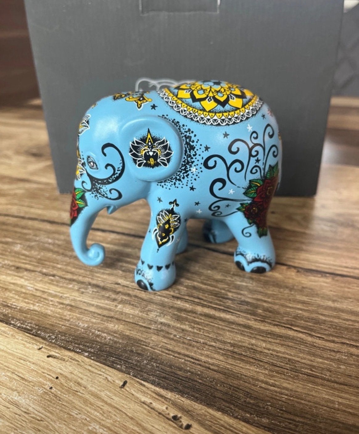 Elephant Parade “Gardnerfante” beeldje 10 cm, Verzamelen, Beelden en Beeldjes, Ophalen of Verzenden, Zo goed als nieuw, Dier
