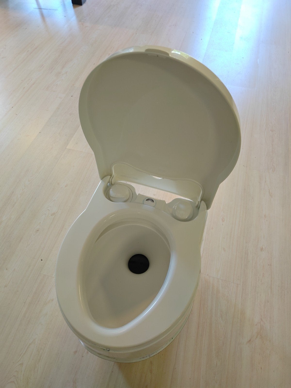 Thetford Porta Potti 565P - Schoon en zo goed als nieuw., Caravans en Kamperen, Ophalen of Verzenden, Zo goed als nieuw