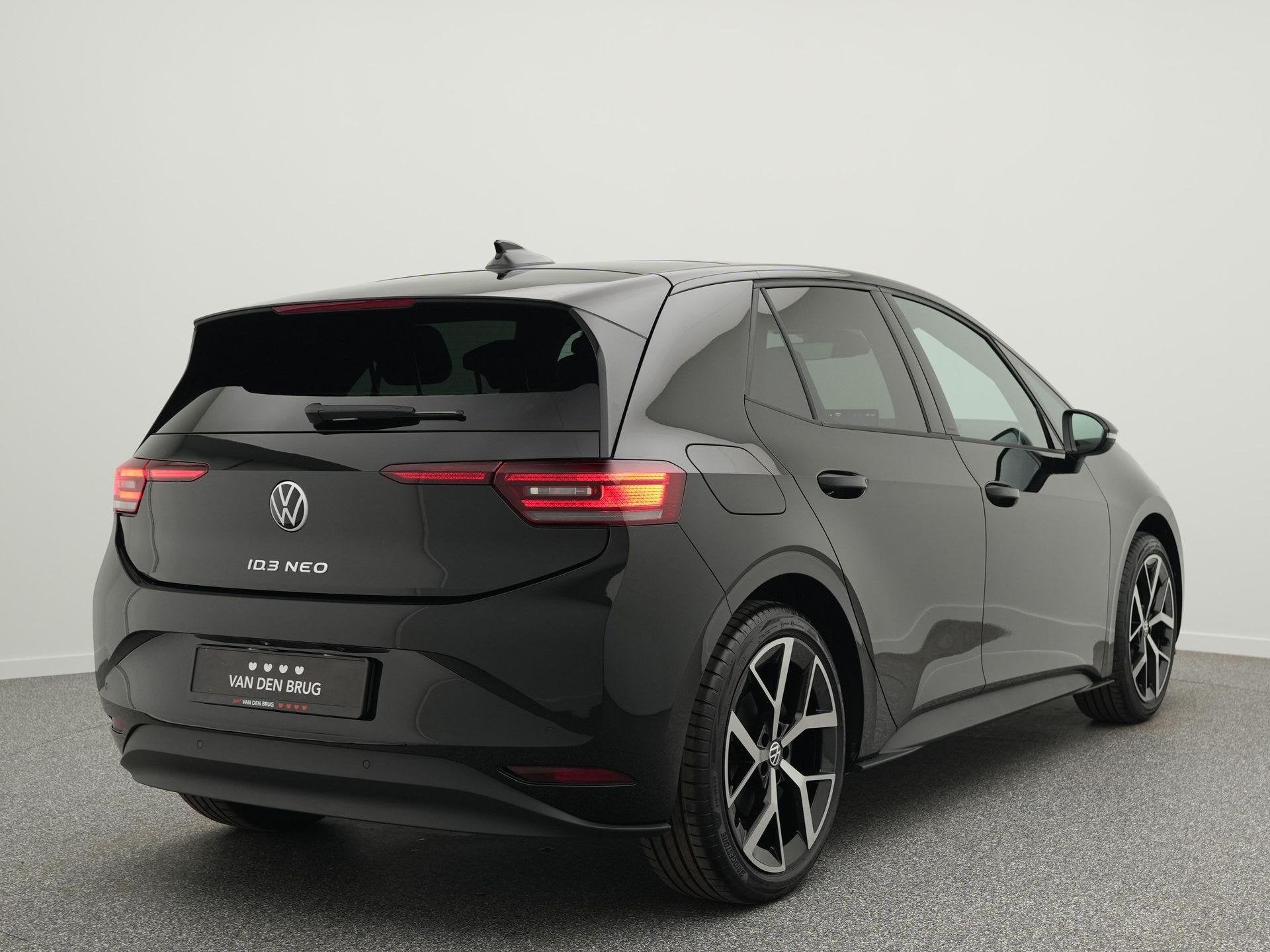 Volkswagen ID.3 Neo Style 61 kWh 190 PK | Steunhaak | Panora, Auto's, Automaat, Achterwielaandrijving, Zwart, 190 pk