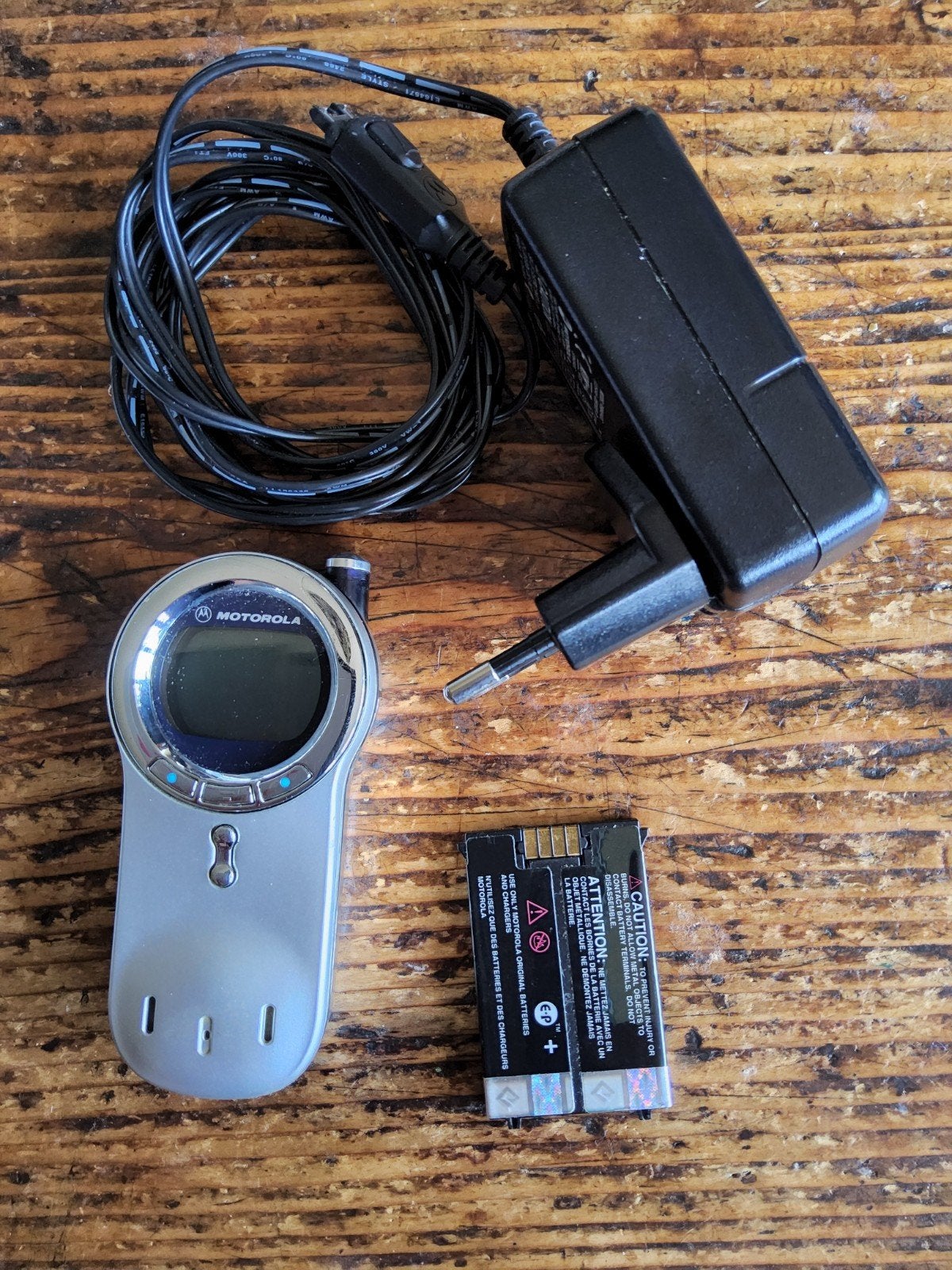 Motorola V70 (2002), Telecommunicatie, Mobiele telefoons | Motorola, Gebruikt, Overige modellen, Geen camera, Fysiek toetsenbord