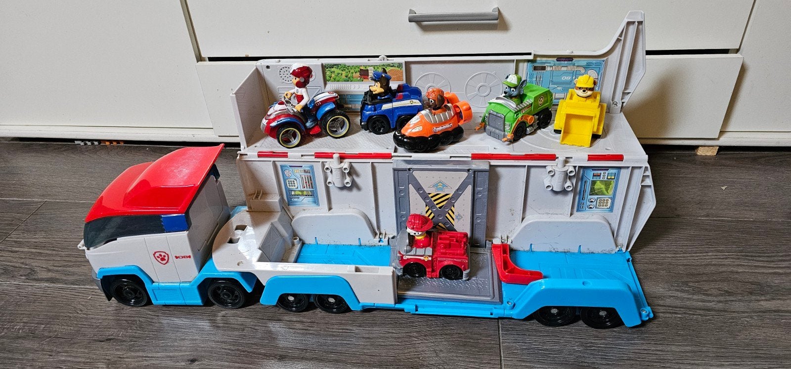 Paw Patrol Patroller met 6 voertuigen en figuren, Kinderen en Baby's, Speelgoed | Speelgoedvoertuigen, Ophalen, Gebruikt