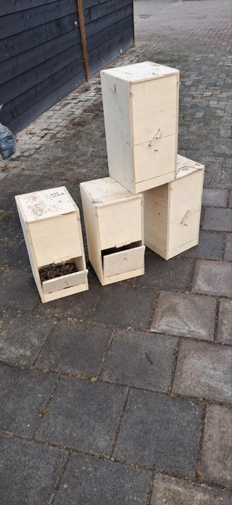 4 broedblokken 1 prijs, Ophalen of Verzenden, Hout, Broedkooi of Kweekkooi