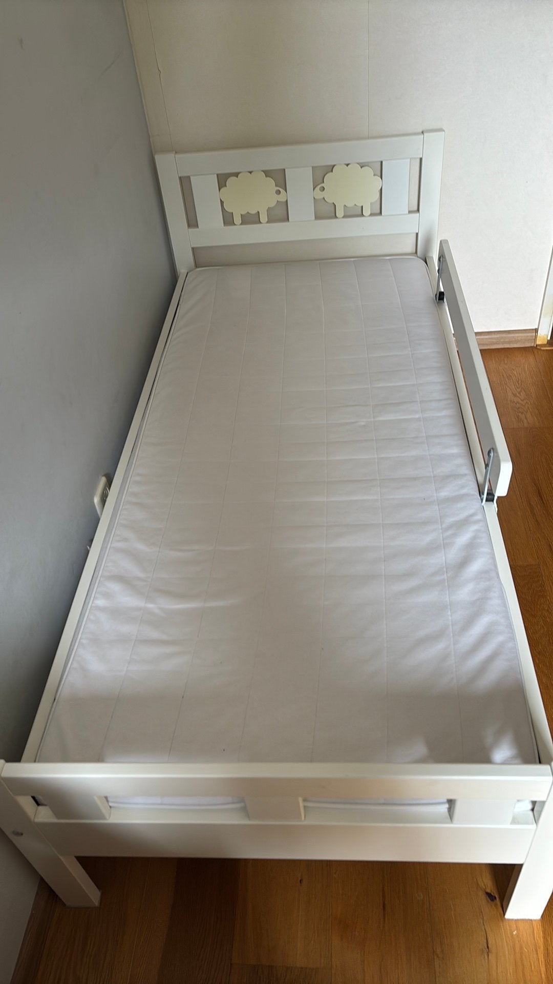 IKEA Kritter bed 70x160 cm met matras, Kinderen en Baby's, Kinderkamer | Bedden, Ophalen, Gebruikt, 70 tot 85 cm, 140 tot 160 cm