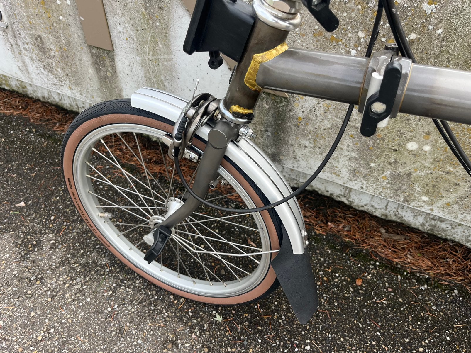 Foto 12 van Titanium Brompton S2L-X 9,4 KG Customised voor klein persoon