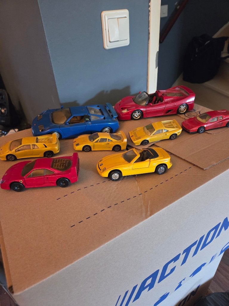 Burago modelauto's, Ophalen of Verzenden, Gebruikt, Auto, Overige merken