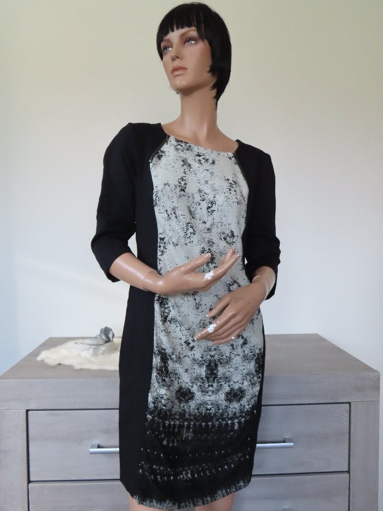 GEISHA Prachtige Zwart/Grijze Korte Jurk L-XL 42, Kleding | Dames, Geisha, Zwart, Maat 42/44 (L), Ophalen of Verzenden