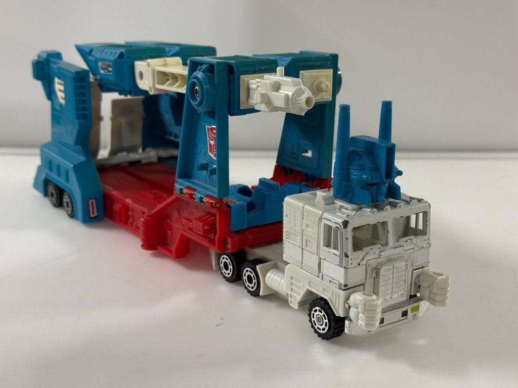 Transformers G1 Ultra Magnus vintage 1986 incompleet, Verzamelen, Gebruikt, Consumerservices@hasbro.com, Hasbro European Trading B.V., De Entree 240, 1101 EE Amsterdam, Nederland