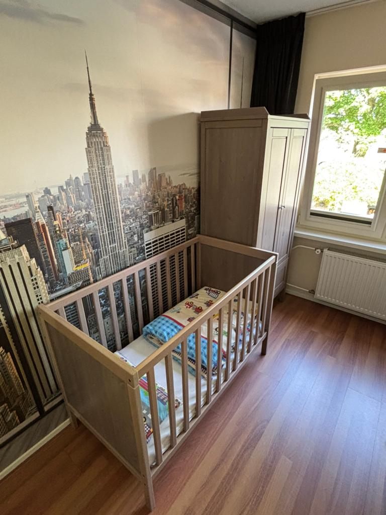 Ledikant met linnenkast, Kinderen en Baby's, Kinderkamer | Complete kinderkamers, Ophalen, Gebruikt, Jongetje of Meisje