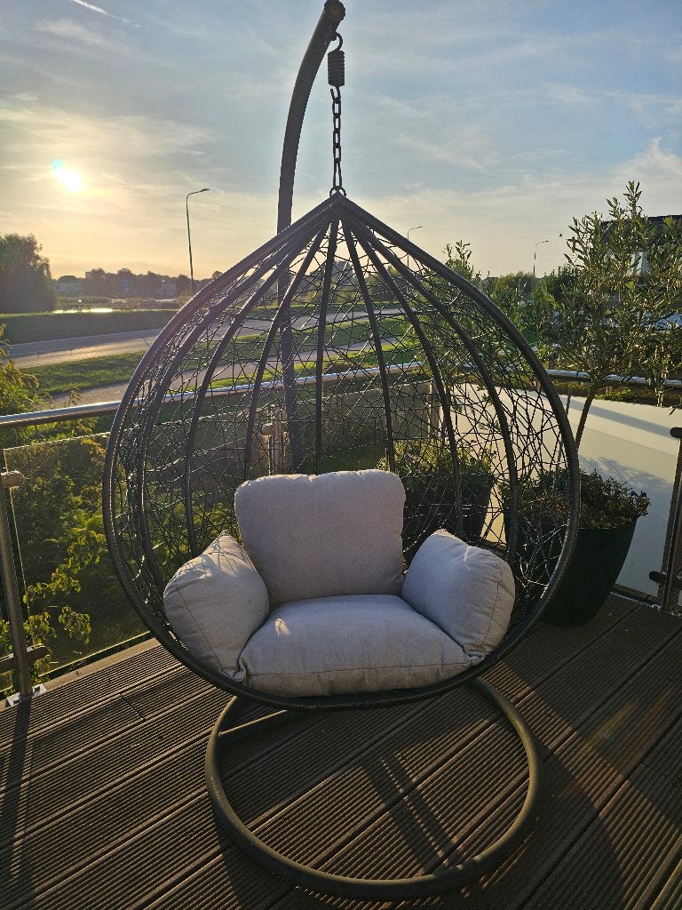 Hangstoel / egg chair met luxe kussen, Rotan, J.vaandering@delta.nl, Ophalen, Niet bekend