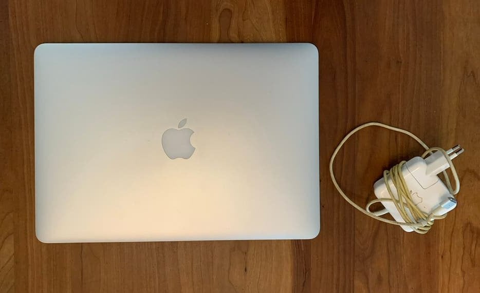 Apple MacBook Air A1466, Computers en Software, Gebruikt, 2 tot 3 Ghz, Qwerty, 8 GB